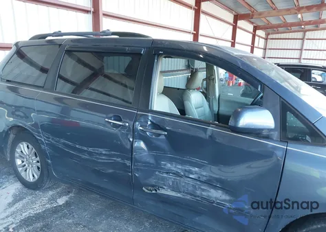 2015 Toyota Sienna Xle/Limited from USA, damaged, VIN 5TDYK3DC9FS654326